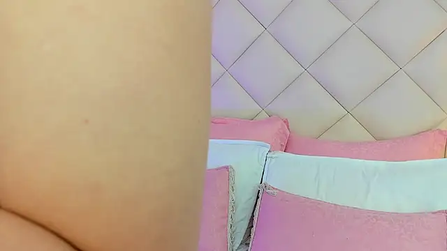 Snapshot of LilBoonew chatting on December 2025 12:36:02 PM LilBoonew online show from December 2025 12:36:02 PM