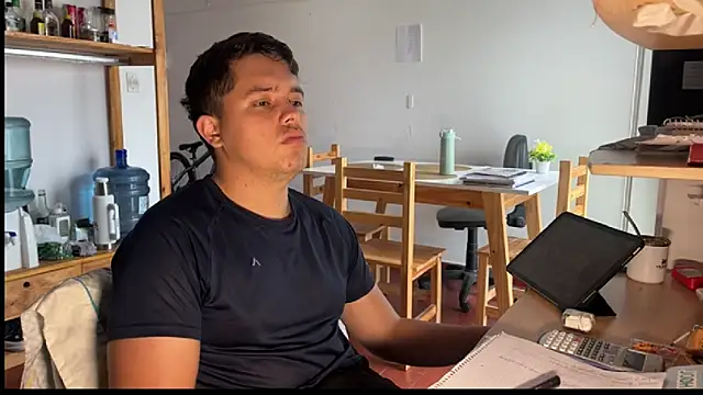 Haustin202 online show from November 2025 07:57:02 PM