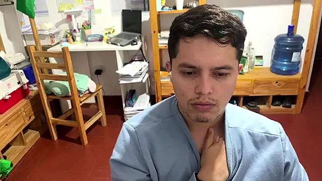 Haustin202 online show from November 2025 03:16:02 AM