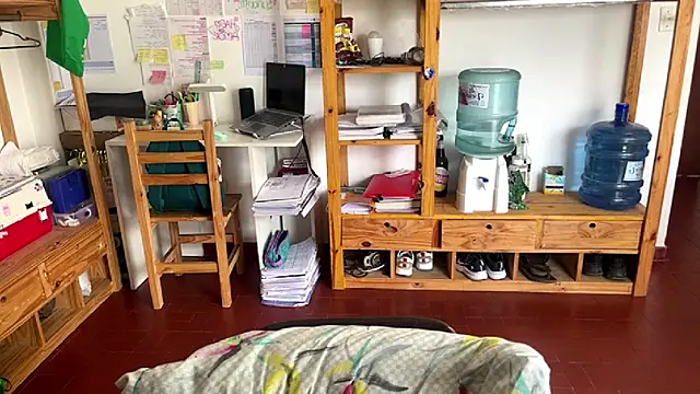 Haustin202 online show from November 2025 03:01:02 PM