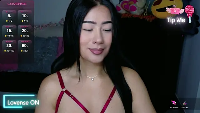 evelyn ch  online show from November 2025 10:59:01 AM