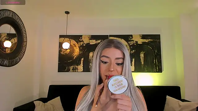 IsabellaMoreau online show from December 2025 08:37:02 PM