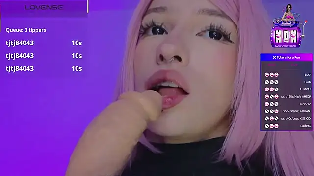 Snapshot of Moonlightt_21 chatting on November 2025 07:23:02 PM Moonlightt 21 online show from November 2025 07:23:02 PM