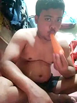 Snapshot of CatchingBouquet chatting on October 2025 01:23:01 PM CatchingBouquet online show from October 2025 01:23:01 PM