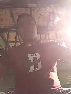 Snapshot of CatchingBouquet chatting on November 2025 08:25:02 AM CatchingBouquet online show from November 2025 08:25:02 AM