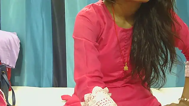 Snapshot of Aarti_misty71 chatting on October 2025 05:00:02 AM Aarti misty71 online show from October 2025 05:00:02 AM