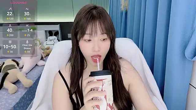 Snapshot of Liuyifei2005 chatting on October 2025 04:09:02 PM Liuyifei2005 online show from October 2025 04:09:02 PM