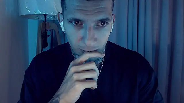 Snapshot of Shane_Clay chatting on September 2025 01:24:01 PM Shane Clay online show from September 2025 01:24:01 PM