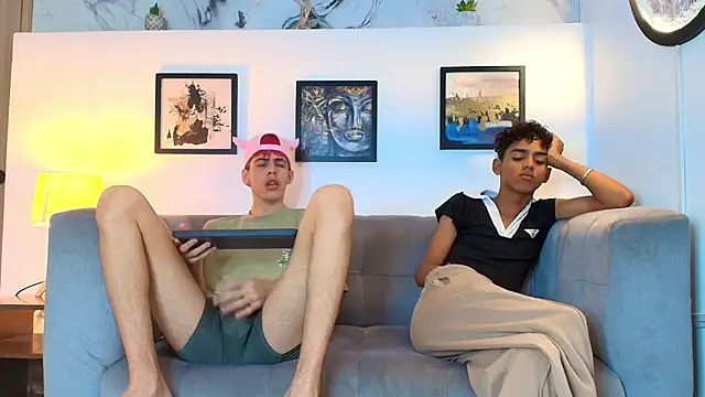 TWINKS FRIENDS online show from May 2026 01:39:02 PM