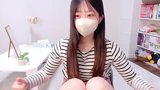 OSUSHI-CHAN online show from October 2025 06:19:02 PM