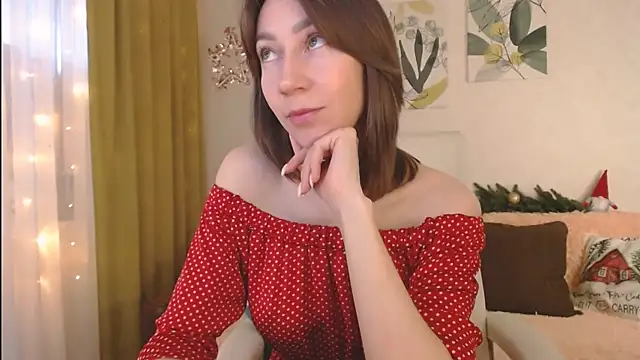 Snapshot of GoodGlamorGirl chatting on December 2024 04:33:02 AM GoodGlamorGirl online show from December 2024 04:33:02 AM