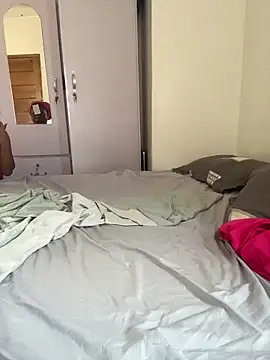 PrettyNina77 online show from April 2026 10:16:02 AM