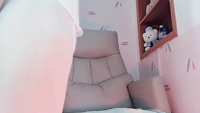 Snapshot of Eve5215 chatting on November 2025 03:25:01 PM Eve5215 online show from November 2025 03:25:01 PM