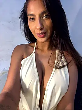 chicachocolate01 online show from January 2026 05:00:01 AM