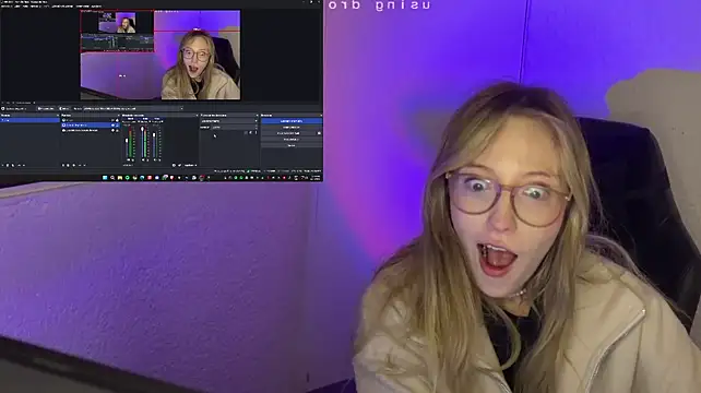 ReenKitty online show from April 2026 04:59:02 AM