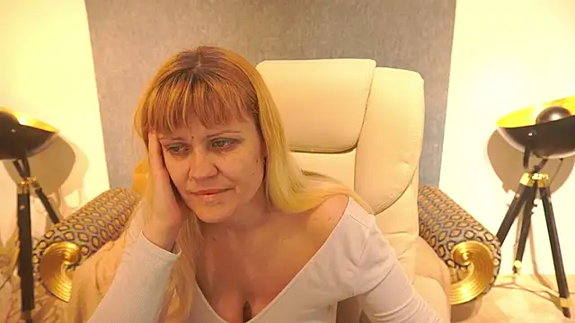 BellaLaPetit online show from May 2026 03:57:02 AM