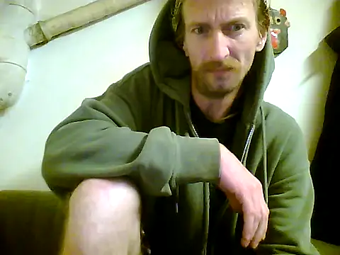 Snapshot of KokosMartin chatting on September 2025 10:00:01 PM KokosMartin online show from September 2025 10:00:01 PM