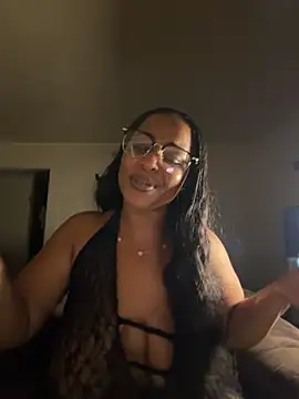 yummy0322 online show from November 2025 03:30:02 AM