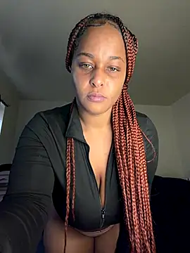 Snapshot of yummy0322 chatting on December 2025 08:28:02 PM yummy0322 online show from December 2025 08:28:02 PM