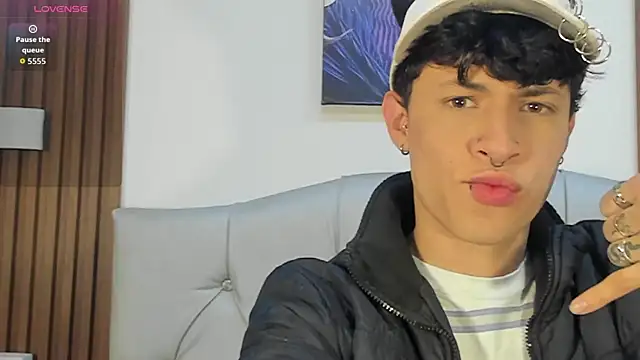 Axel  Evans online show from May 2026 01:19:01 PM