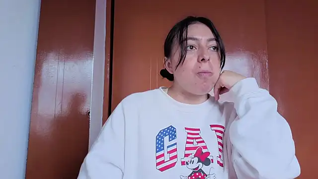 MiaKimky online show from October 2025 04:33:01 PM