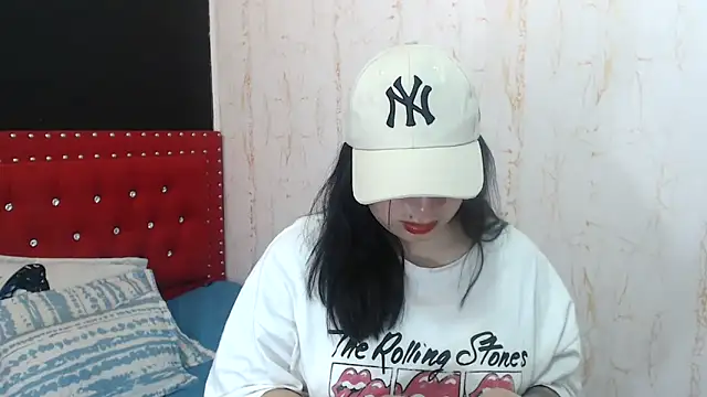 MiaKimky online show from November 2025 04:29:02 PM