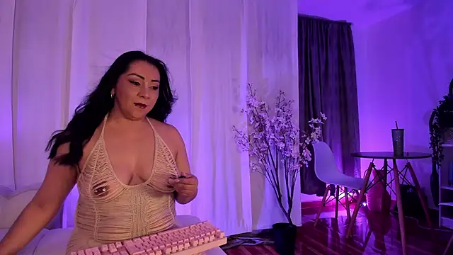 sweett-mary online show from May 2026 03:26:01 AM
