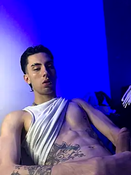 Snapshot of redmen69 chatting on September 2025 02:57:01 AM redmen69 online show from September 2025 02:57:01 AM