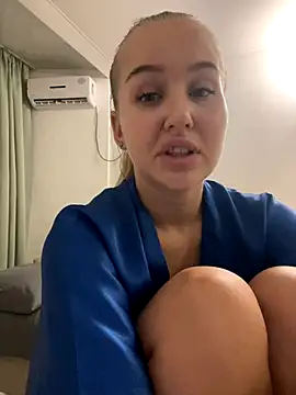 Snapshot of CandyVice chatting on November 2025 07:36:02 PM CandyVice online show from November 2025 07:36:02 PM