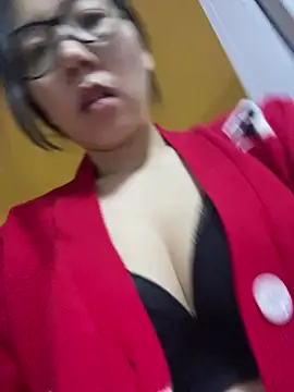 xinmeng-000 online show from January 2026 04:34:01 PM