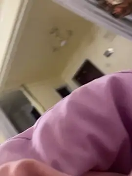 xinmeng-000 online show from February 2026 07:12:01 PM