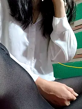 Maria2299 online show from January 2026 09:09:01 PM