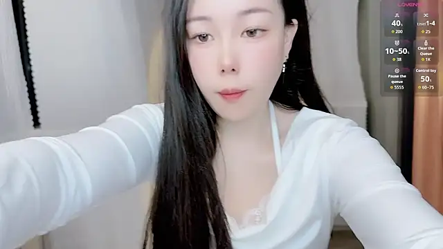 Snapshot of Bella_Ava chatting on December 2025 03:38:02 PM Bella Ava online show from December 2025 03:38:02 PM