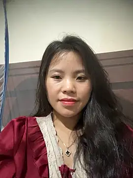 Snapshot of Bella_7777 chatting on November 2025 04:01:02 PM Bella 7777 online show from November 2025 04:01:02 PM