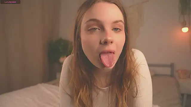 Snapshot of Lu__Lane chatting on September 2025 07:55:02 AM Lu Lane online show from September 2025 07:55:02 AM