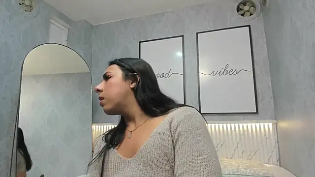 Ximenahott  online show from November 2025 10:08:02 AM