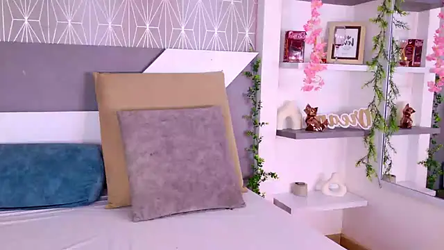 Snapshot of Celine_Lee chatting on October 2025 05:35:01 PM Celine Lee online show from October 2025 05:35:01 PM