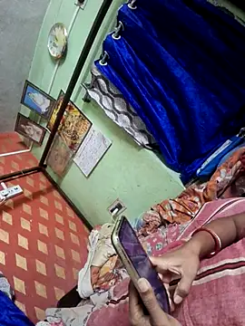 Snapshot of cutecouple1983 chatting on November 2025 07:29:01 PM cutecouple1983 online show from November 2025 07:29:01 PM