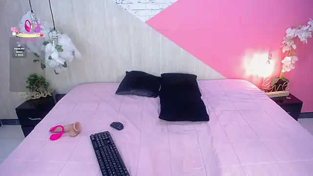 sophia brunette  online show from December 2025 11:29:01 AM