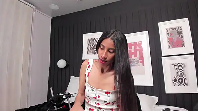 Snapshot of chiara_evanns chatting on September 2025 11:15:01 AM chiara evanns online show from September 2025 11:15:01 AM