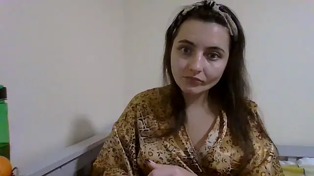 Snapshot of DInaraXRose chatting on October 2025 07:00:01 PM DInaraXRose online show from October 2025 07:00:01 PM