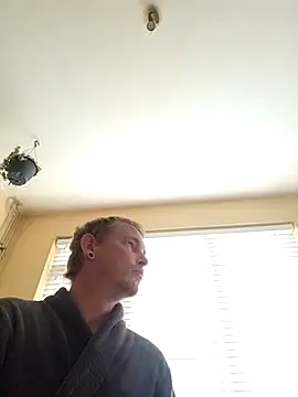 piercingpik online show from October 2025 02:48:01 PM