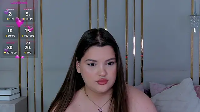 EmilyHyde online show from October 2025 03:45:02 PM