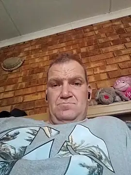 Snapshot of wallacelegend chatting on November 2025 01:43:02 PM wallacelegend online show from November 2025 01:43:02 PM