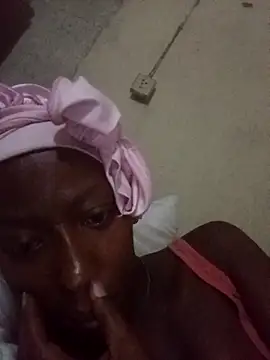 RFeltomWhitJ online show from November 2025 02:22:01 AM