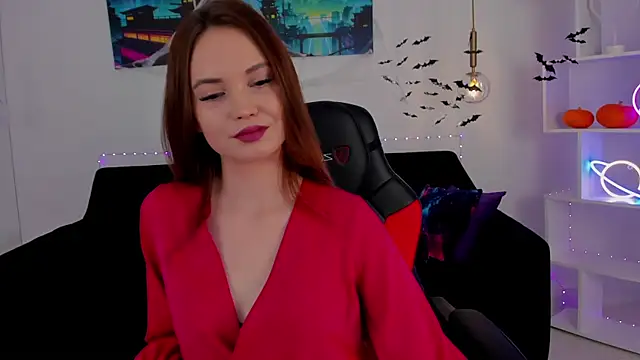 KiraHolli online show from October 2025 03:10:02 AM