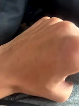 Snapshot of Coloureddickforyou chatting on September 2025 02:28:01 PM Coloureddickforyou online show from September 2025 02:28:01 PM