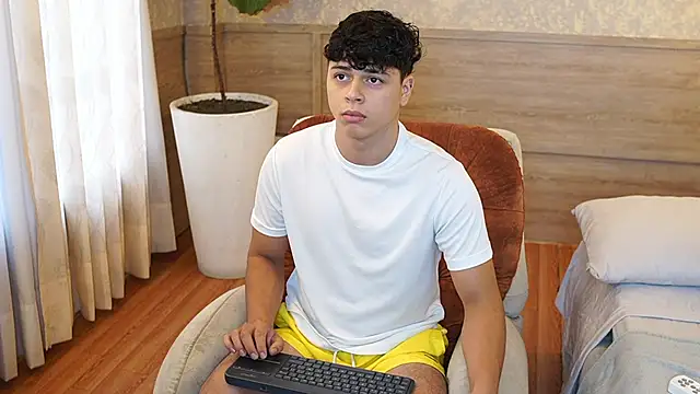 Ethan occonor online show from February 2026 01:01:02 PM