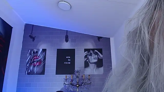 Snapshot of aleesha_cameron02 chatting on December 2025 12:10:02 PM aleesha cameron02 online show from December 2025 12:10:02 PM