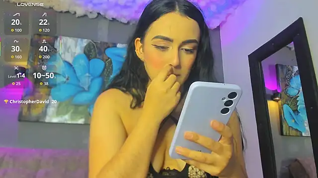 elizabeth lamer online show from April 2026 01:54:01 AM